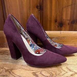 Just Fab Burgundy Suede Block Pumps 7